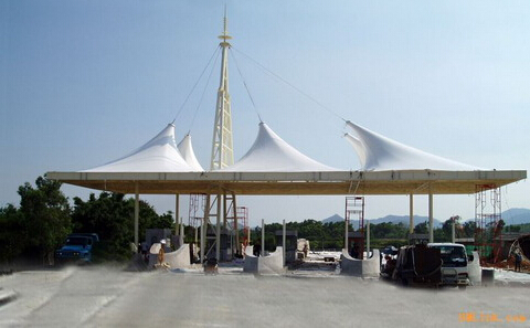 半透明膜結(jié)構(gòu)透光性的特點(diǎn)